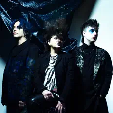 Listen to Tomates en Verano, watch music videos, read bio, see tour dates & more!