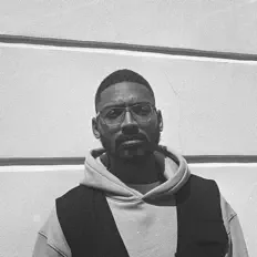 Listen to Louie Newton, watch music videos, read bio, see tour dates & more!