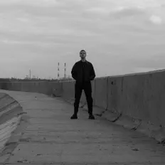 Poslechněte si interpreta Радиоз, sledujte hudební videa, přečtěte si životopis, podívejte se na data turné a další informace.
