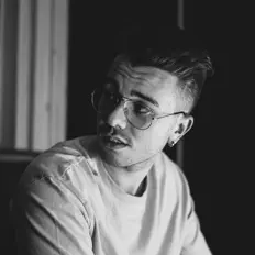 G.A.Pを聴いたり、ミュージックビデオを鑑賞したり、経歴やツアー日程などを確認したりしましょう！