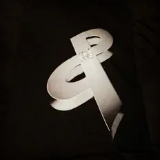 Poslechněte si interpreta C.L.E.VA da Kid, sledujte hudební videa, přečtěte si životopis, podívejte se na data turné a další informace.