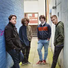 The Moodを聴いたり、ミュージックビデオを鑑賞したり、経歴やツアー日程などを確認したりしましょう！