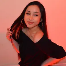 Poslechněte si interpreta Shaniah Rollo, sledujte hudební videa, přečtěte si životopis, podívejte se na data turné a další informace.