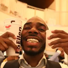 收听 Baang、观看音乐视频、阅读小传、查看巡演日期等 ！