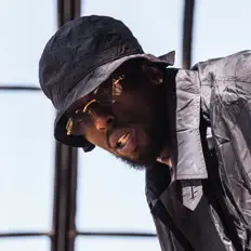 Luister naar Slango, bekijk muziekvideo's, lees de bio, bekijk de tourdata, en meer!