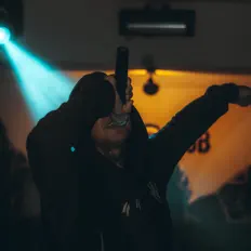 Dengarkan Jurus, tonton video musik, baca bio, lihat tanggal tur & lainnya!