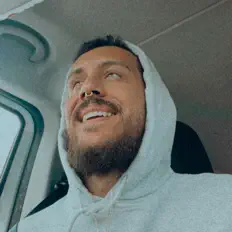 Dengarkan RVR$, tonton video musik, baca bio, lihat tanggal tur & lainnya!