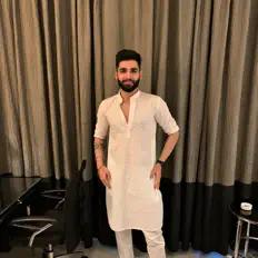 Hardik Khurana을(를) 듣고, 뮤직 비디오를 보고, 약력을 읽고, 투어 일정 등을 확인하세요!