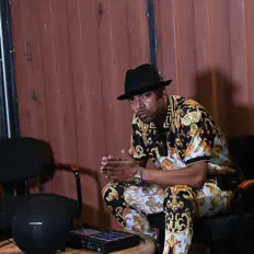 Listen to I Kash Flo, watch music videos, read bio, see tour dates & more!