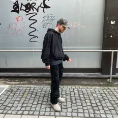 Listen to Lohofromsoho, watch music videos, read bio, see tour dates & more!