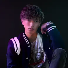 收听 Double、观看音乐视频、阅读小传、查看巡演日期等 ！