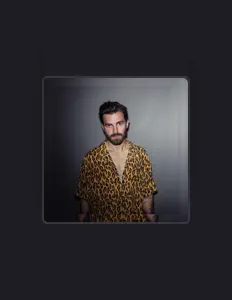 Poslechněte si interpreta Silk Skies, sledujte hudební videa, přečtěte si životopis, podívejte se na data turné a další informace.