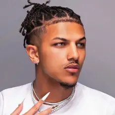 收听 MiloXO、观看音乐视频、阅读小传、查看巡演日期等 ！