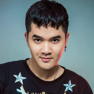 Poslechněte si interpreta សុគន្ធ ថេរ៉ាយុ, sledujte hudební videa, přečtěte si životopis, podívejte se na data turné a další informace.