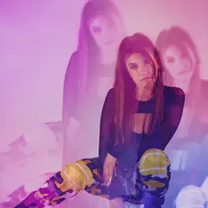 收听 Rhea、观看音乐视频、阅读小传、查看巡演日期等 ！