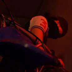 Luister naar BUUDJAR, bekijk muziekvideo's, lees de bio, bekijk de tourdata, en meer!