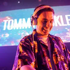 Ouve tommy tickle, vê vídeos de música, lê a biografia, vê as datas da digressão e muito mais!