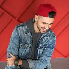 V.i.K.i.Beats을(를) 듣고, 뮤직 비디오를 보고, 약력을 읽고, 투어 일정 등을 확인하세요!