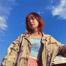 聆聽 GIVE ME OW、觀看音樂影片、閱讀小傳、查看巡演日期等！