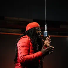 聆聽 NotYahomieAce、觀看音樂影片、閱讀小傳、查看巡演日期等！