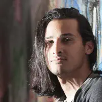 Escucha a undefined, mira videos musicales, lee su biografía, consulta las fechas de las gira y más.