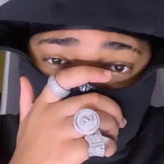 Escucha a Yung shardo, mira videos musicales, lee su biografía, consulta las fechas de las gira y más.