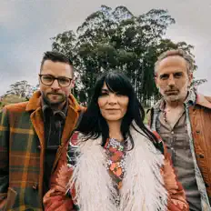 Poslechněte si interpreta The Cosmic Mellow, sledujte hudební videa, přečtěte si životopis, podívejte se na data turné a další informace.