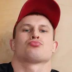 Listen to vibezkolяvibez, watch music videos, read bio, see tour dates & more!