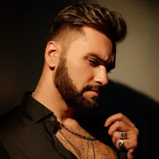 Poslechněte si interpreta Nodar Reviya, sledujte hudební videa, přečtěte si životopis, podívejte se na data turné a další informace.