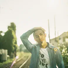 收听 デアリク、观看音乐视频、阅读小传、查看巡演日期等 ！