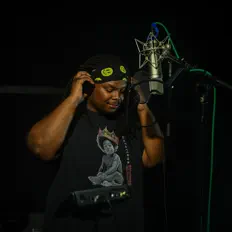 Mitchel Gerald dinle, müzik videolarını izle, biyografisini oku, tur tarihlerini ve daha fazlasını gör!