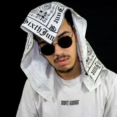 Escucha a LYOUNG, mira videos musicales, lee su biografía, consulta las fechas de las gira y más.