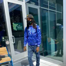 Dengarkan DON, tonton video musik, baca bio, lihat tanggal tur & lainnya!