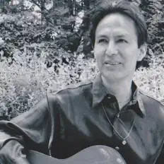 Écoutez Victor Hugo Iza, regardez des vidéoclips, lisez la biographie, consultez les dates de tournée et plus encore !