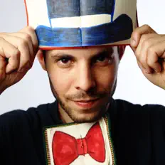 Écoutez Florentin Fouch, regardez des vidéoclips, lisez la biographie, consultez les dates de tournée et plus encore !