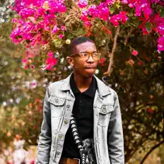 Young Mcee을(를) 듣고, 뮤직 비디오를 보고, 약력을 읽고, 투어 일정 등을 확인하세요!