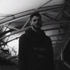 Blackawtを聴いたり、ミュージックビデオを鑑賞したり、経歴やツアー日程などを確認したりしましょう！