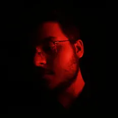 Escucha a K.M.G, mira videos musicales, lee su biografía, consulta las fechas de las gira y más.