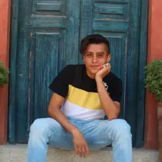 Listen to Alvaro Rgz, watch music videos, read bio, see tour dates & more!