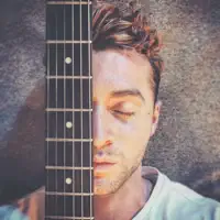 Escucha a undefined, mira videos musicales, lee su biografía, consulta las fechas de las gira y más.