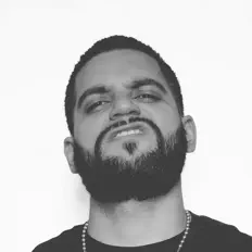 Posłuchaj wykonawcy R1zo, obejrzyj teledyski, przeczytaj biografię, zobacz daty tras koncertowych i nie tylko!