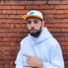 收听 Notey、观看音乐视频、阅读小传、查看巡演日期等 ！