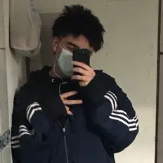 Escucha a c4rti, mira videos musicales, lee su biografía, consulta las fechas de las gira y más.