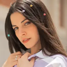 Ouça Elena Torres, assista a videoclipes, leia a biografia, veja as datas das turnês e mais!