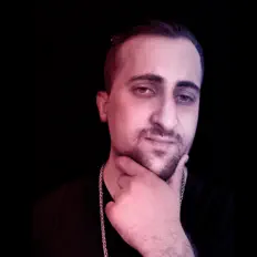 Urciodoublehead: песни, клипы, биография, даты выступлений и многое другое.