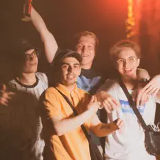 Escucha a PETZL BAND, mira videos musicales, lee su biografía, consulta las fechas de las gira y más.