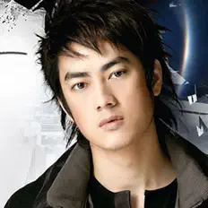 聆聽 ฟิล์ม รัฐภูมิ、觀看音樂影片、閱讀小傳、查看巡演日期等！