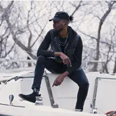 Dengarkan More, tonton video musik, baca bio, lihat tanggal tur & lainnya!