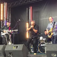 Dengarkan Sons of the Delta, tonton video musik, baca bio, lihat tanggal tur & lainnya!