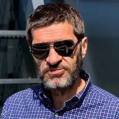 IGOR LAZAREV: песни, клипы, биография, даты выступлений и многое другое.